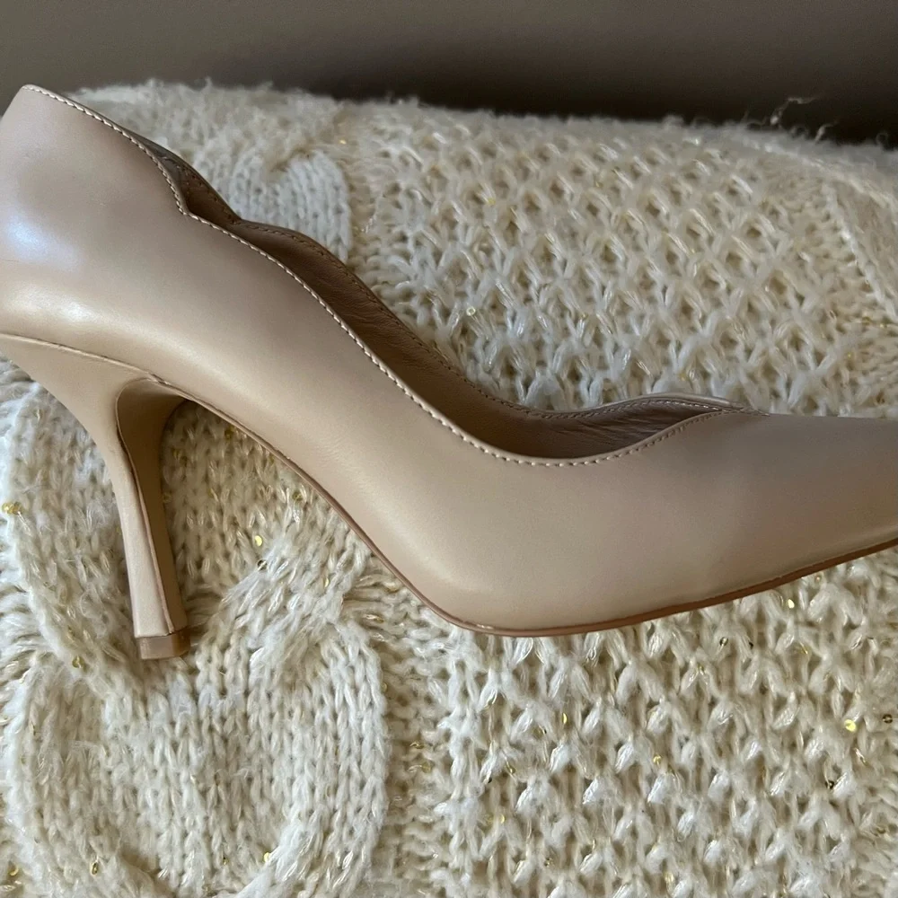 $120 Charles David INNOCENT Pointed Closed Toe STILETTO Heel LEATHER PUMPS 9.5 - Picture 16 of 17